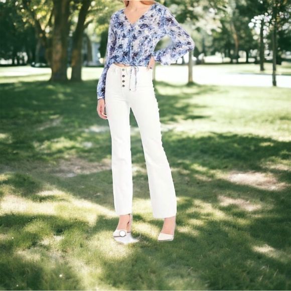 White Exposed Button Fly / Fllare Jeans - Picture 1 of 12